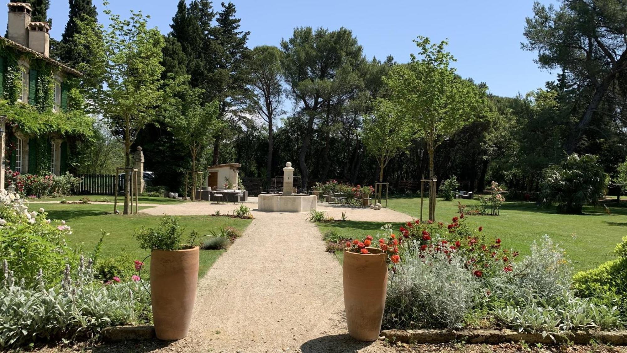 Domaine De Rhodes B&B Avignon Buitenkant foto