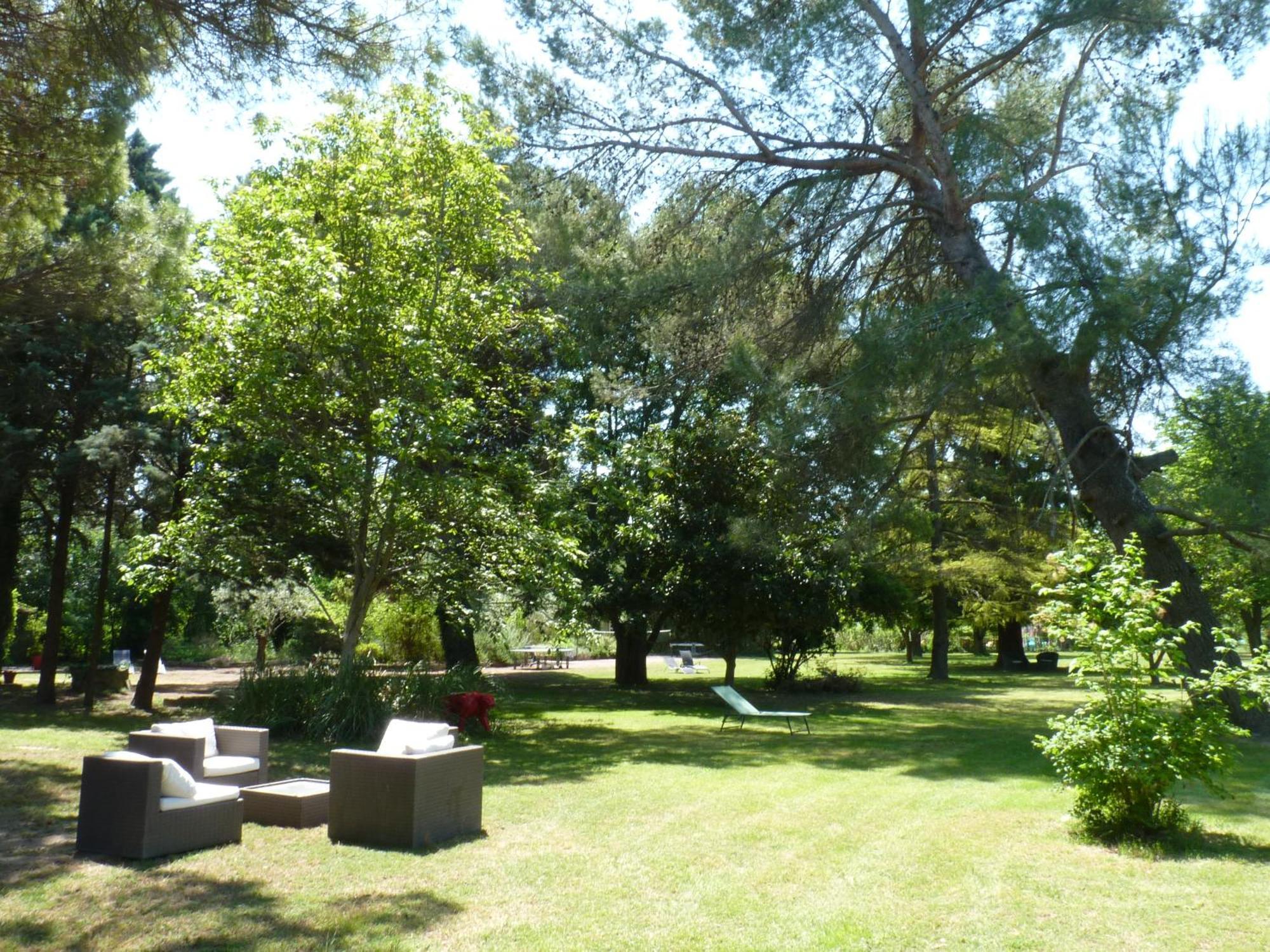 Domaine De Rhodes B&B Avignon Buitenkant foto